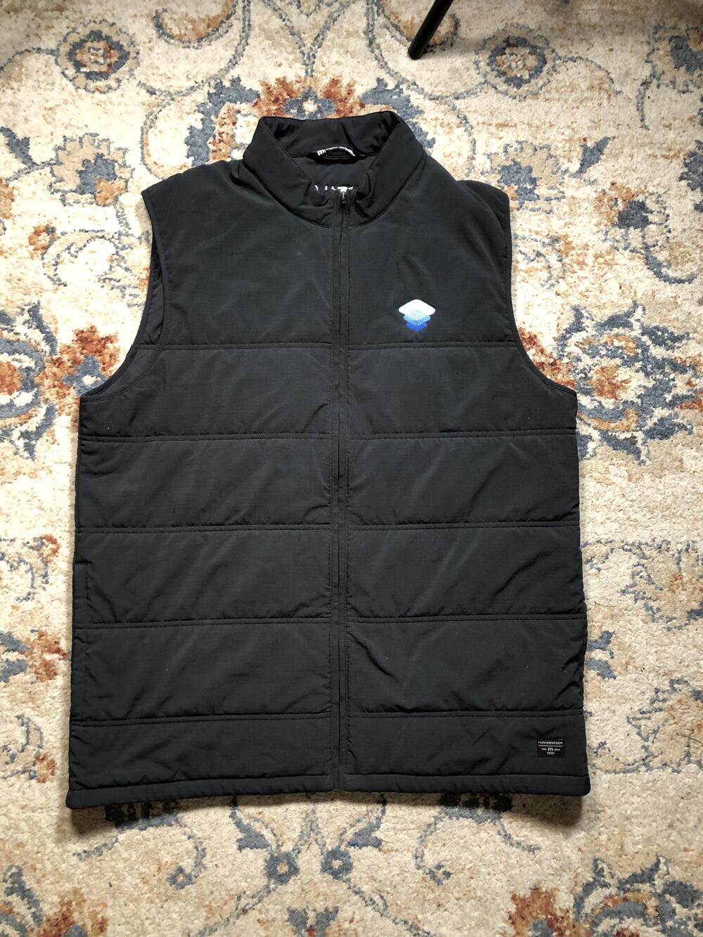 TravisMathew Vest Mens XL Black Quilted Puffer Insulated Full Zip Golf SCALE